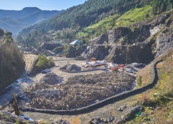 Unidad vecinal y rechazo institucional: el pleno vota en contra de la planta de RCD en Soto del Barco (Asturias) tras la moción del PSOE y la enmienda del CISF