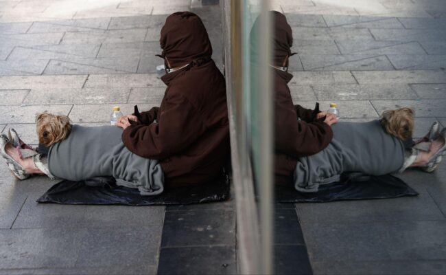 APDHA alerta de que el aumento del 57% en el número de personas sin hogar en Andalucía del INE “tan solo muestra la punta del iceberg de un problema mucho más grave”