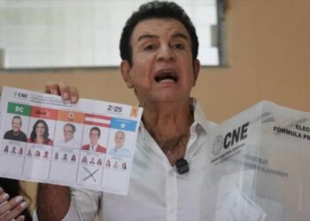 Nasralla denuncia irregularidades tras cómputo en favor de Asfura