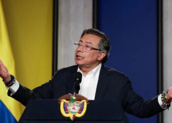 Petro lanza advertencia a Trump sobre la soberanía de Colombia