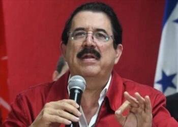 Zelaya acusa a Trump de “injerencia directa” en el proceso electoral