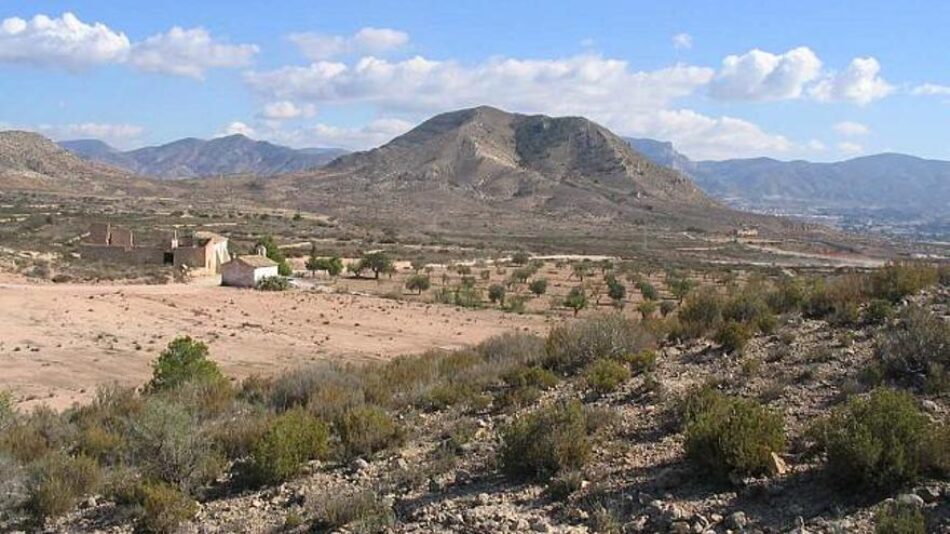 Paula Espinosa: “El nuevo decreto del Consell que permite grandes proyectos en suelo protegido es una irresponsabilidad que pone en riesgo a nuestro territorio y a sus habitantes”