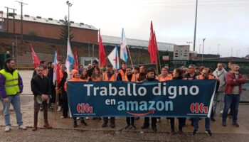 O 100% persoal de almacén de Amazon no Porriño secunda a xornada de folga para reclamar melloras laborais