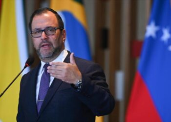 Venezuela exige eliminación total de sanciones en su contra