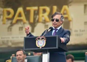 Petro rechaza amenazas de Trump y defiende soberanía de Colombia