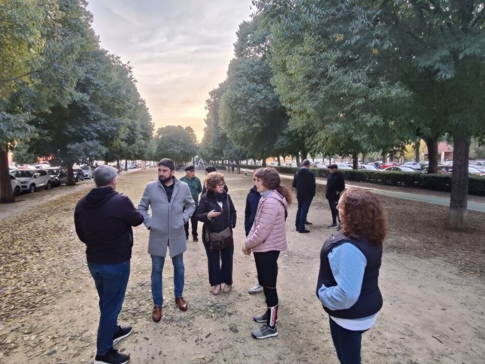 IU Sevilla exige una actuación integral en la calle Olivar de la Reina y denuncia el abandono generalizado de la zona de Rondasol