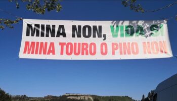 Plataforma Mina Touro O Pino NON: «O Concello de Touro denéganos o dereito á información pública»