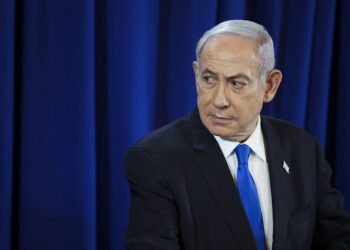 Netanyahu pide indulto y ofrece frenar reformas judiciales en “Israel”
