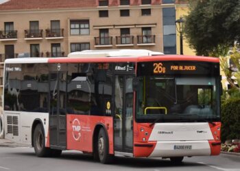 IU-V Murcia denuncia la supresión de paradas de bus en barrios vulnerables