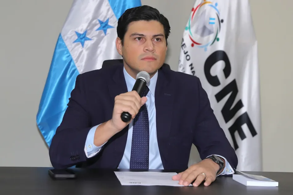 CNE detenido en Honduras mientras crecen denuncias de fraude electoral
