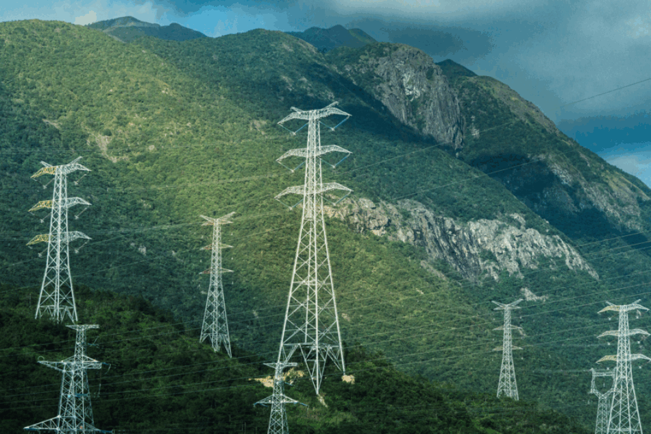 Ecoloxistes n’Aición d’Asturies presenta alegaciones contra la planificación eléctrica 2025–2030 por su impacto ambiental y territorial en Asturias