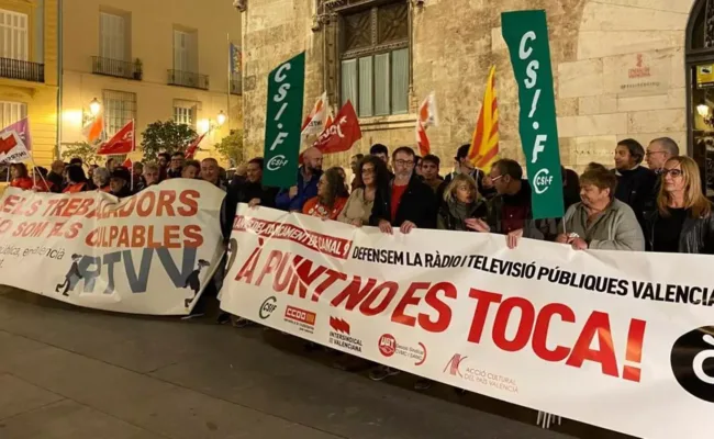 La Agrupación de Periodistas de UGT denuncia una ofensiva política contra RTVE con el objetivo de «desacreditar el servicio público y condicionar su desempeño informativo»