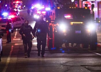 Continúa la búsqueda del sospechoso de tiroteo en Universidad de EEUU