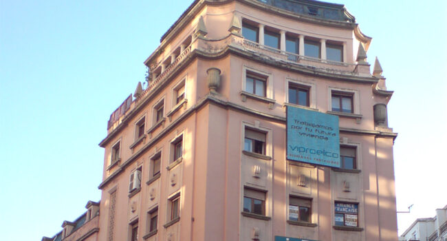 Izquierda Unida y Movimiento Sumar celebran la rehabilitación del Teatro Emperador en León por parte del Ministerio de Cultura