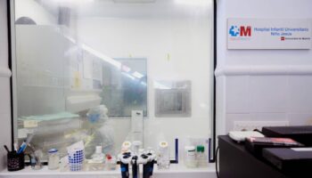 España autoriza el primer ensayo de un fármaco oncológico innovador de forma acelerada