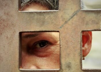 “Hermana Leonor, 20.000 kilómetros de confesión”, Diego Paqué. El mapa de la infamia religiosa