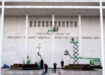 Cancelan el tradicional concierto de Nochebuena del Kennedy Center tras la decisión de la Casa Blanca de renombrarlo Donald Trump