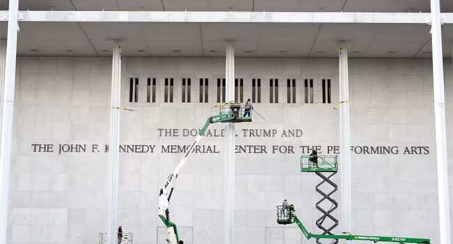 Cancelan el tradicional concierto de Nochebuena del Kennedy Center tras la decisión de la Casa Blanca de renombrarlo Donald Trump