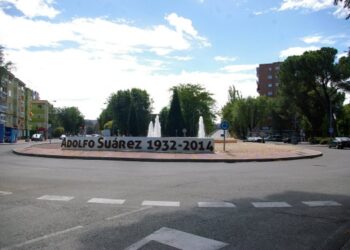 Podemos Alcalá solicita la retirada del nombre de Adolfo Suárez de la glorieta de El Chorrillo