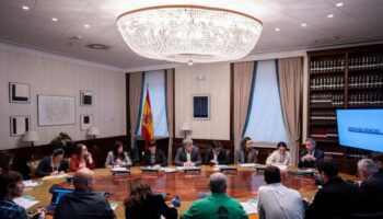 Organizaciones sociales piden a los grupos parlamentarios prorrogar la moratoria antidesahucios