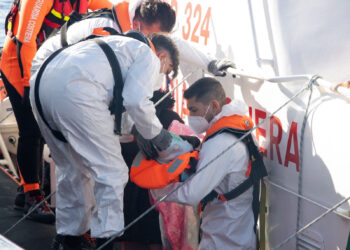 Aita Mari rescata a 56 personas en su última misión de 2025