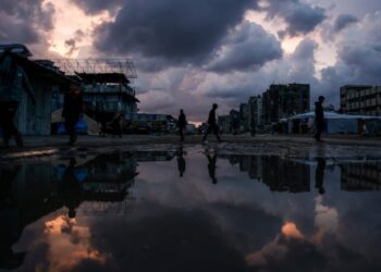 Crisis en Gaza: 1,5 millones de desplazados ante desastre por lluvias