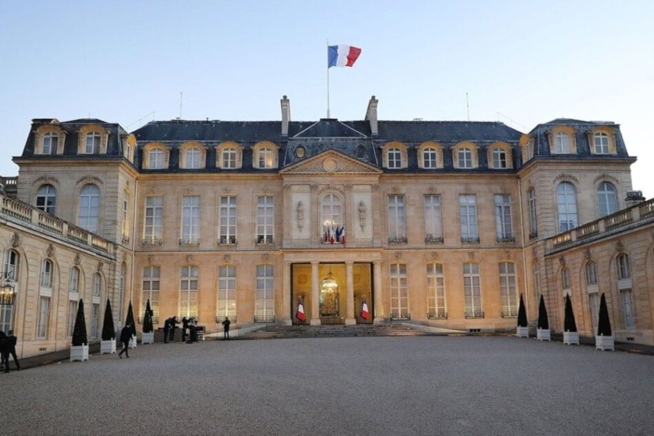 Francia confirma apoyo a Benín para frustrar intento de golpe