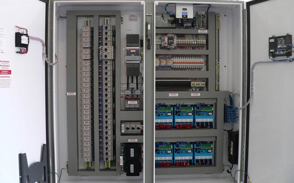 ¿Por qué los cuadros eléctricos son fundamentales para una gestión energética segura y eficiente?