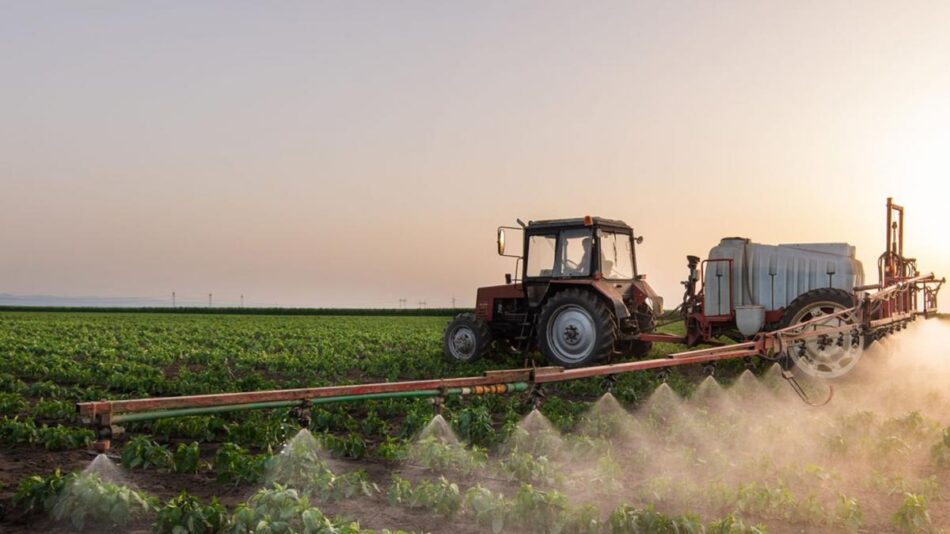 El ómnibus alimentario permite plaguicidas tóxicos ilimitados y pone en riesgo a la población