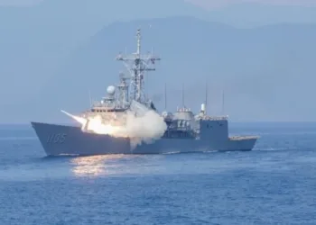 Fuerzas Armadas de China realizan ejercicios de fuego real en las cercanías de Taiwán