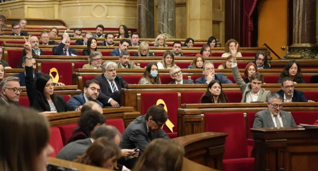 Cataluña aprueba regular el alquiler de temporada y de habitaciones
