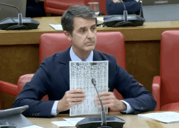 Silencio de la ministra Diana Morant ante la denuncia presentada en el congreso de diputados por la reventa ilegal de citas telefónicas para homologación de títulos