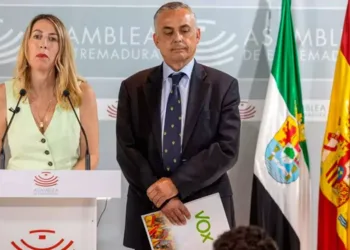 PACMA propone suprimir las direcciones generales de Caza y Tauromaquia de Extremadura