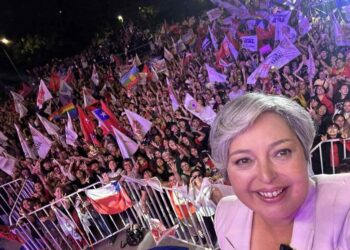 Masivo cierre de campaña de candidata chilena en Puente Alto