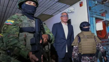 Juristas denuncian reclusión ilegal del exvicepresidente ecuatoriano Jorge Glas