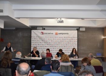 Iniciativa-Compromís alienta a las izquierdas a salir a la ofensiva para ofrecer una alternativa al caos generado por la mala gestión y los escándalos de PP, PSOE y Vox