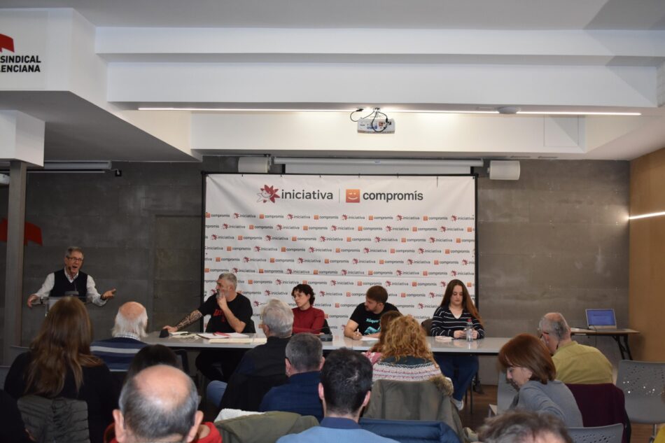 Iniciativa-Compromís alienta a las izquierdas a salir a la ofensiva para ofrecer una alternativa al caos generado por la mala gestión y los escándalos de PP, PSOE y Vox