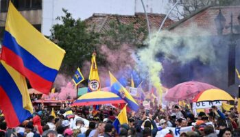 Convocan movilizaciones en Colombia en defensa de la soberanía