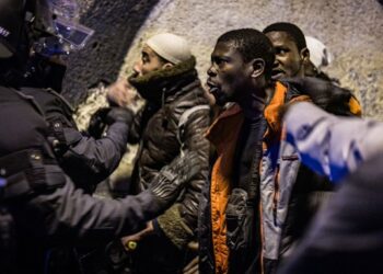 Què passa quan es tracten les persones com si fossin brutícia