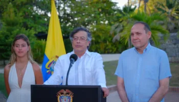 Presidente Petro decreta incremento histórico del salario mínimo para 2026