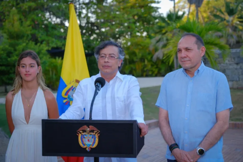 Presidente Petro decreta incremento histórico del salario mínimo para 2026