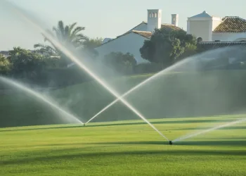 El campo de golf de La Moraleja se sigue regando clandestinamente con agua potable