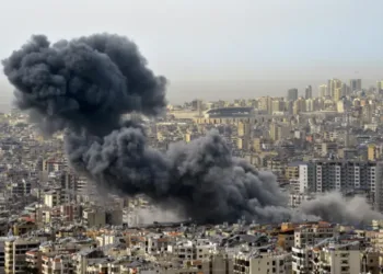 Ejército de Israel ataca zonas residenciales en el sur del Líbano