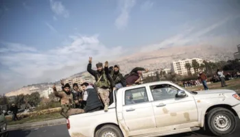 Damasco enfrenta nuevas condiciones de EE.UU. a un año del derrocamiento de Al-Assad