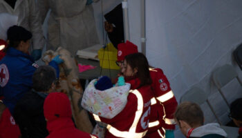 Desembarcan en Italia las 26 personas rescatadas por el Aita Mari tras 2 días de navegación