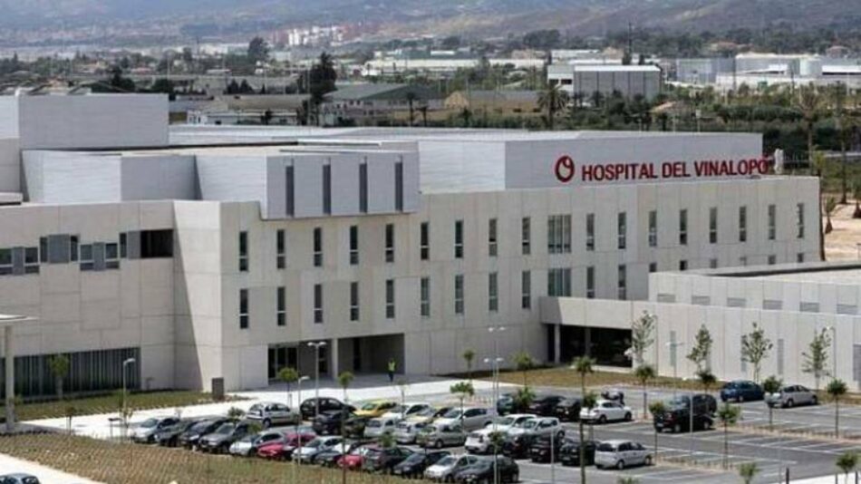 Compromís denuncia prácticas en el Hospital del Vinalopó que ponen en peligro a los pacientes para aumentar el negocio de Ribera Salud