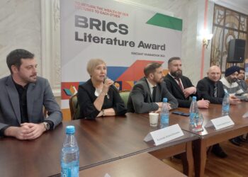 La escritora egipcia Salwa Bakr se convierte en la primera galardonada con el Premio de Literatura BRICS