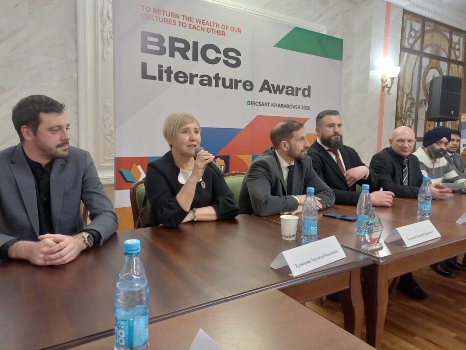 La escritora egipcia Salwa Bakr se convierte en la primera galardonada con el Premio de Literatura BRICS