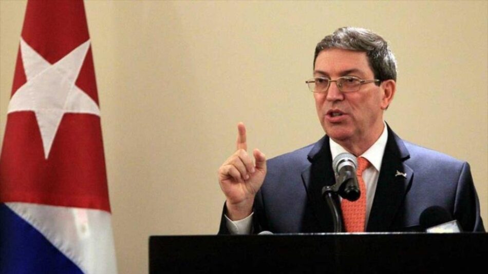 Canciller cubano objeta critica de presidente saliente de Chile, Boric, sobre la isla