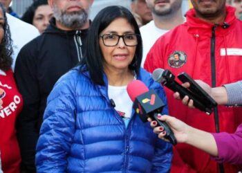 Venezuela defiende su derecho a lazos con China, Rusia, Cuba e Irán